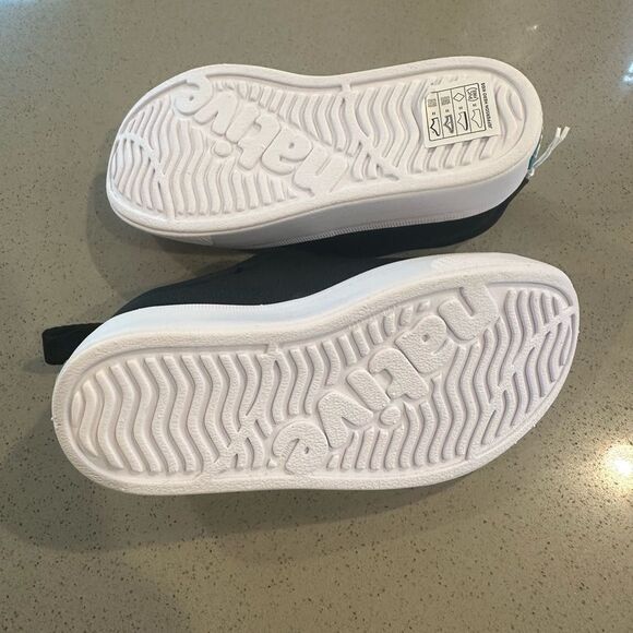 BRAND NEW WITH TAG!! Native Shoes Jefferson Hero Black/White size US C8 - Picture 5 of 6